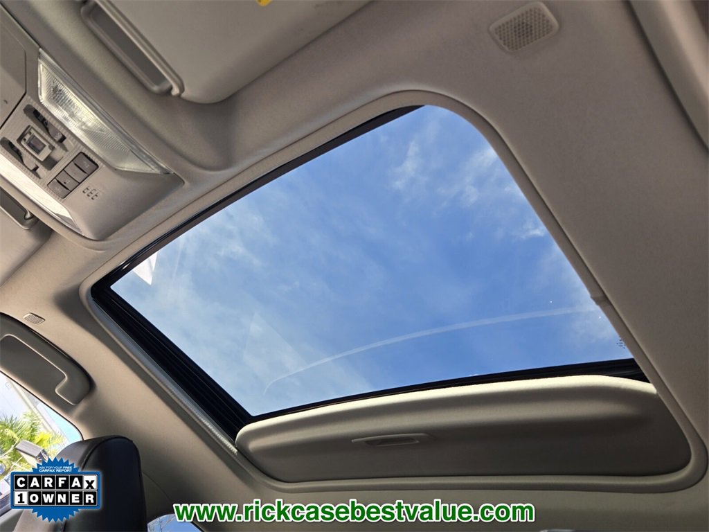 Used 2024 Toyota RAV4 XLE Premium image 23