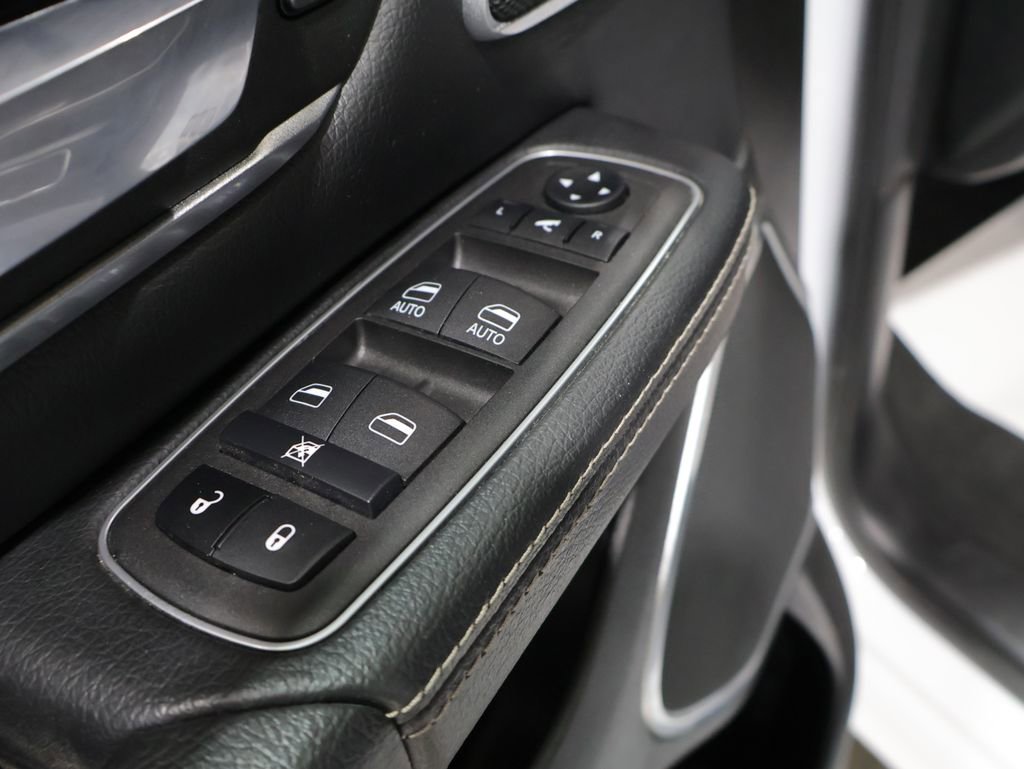 Used 2023 RAM 1500 Laramie image 15