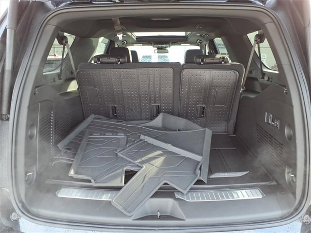 New 2026 Chevrolet Suburban Z71 w/ Comfort Package image 4