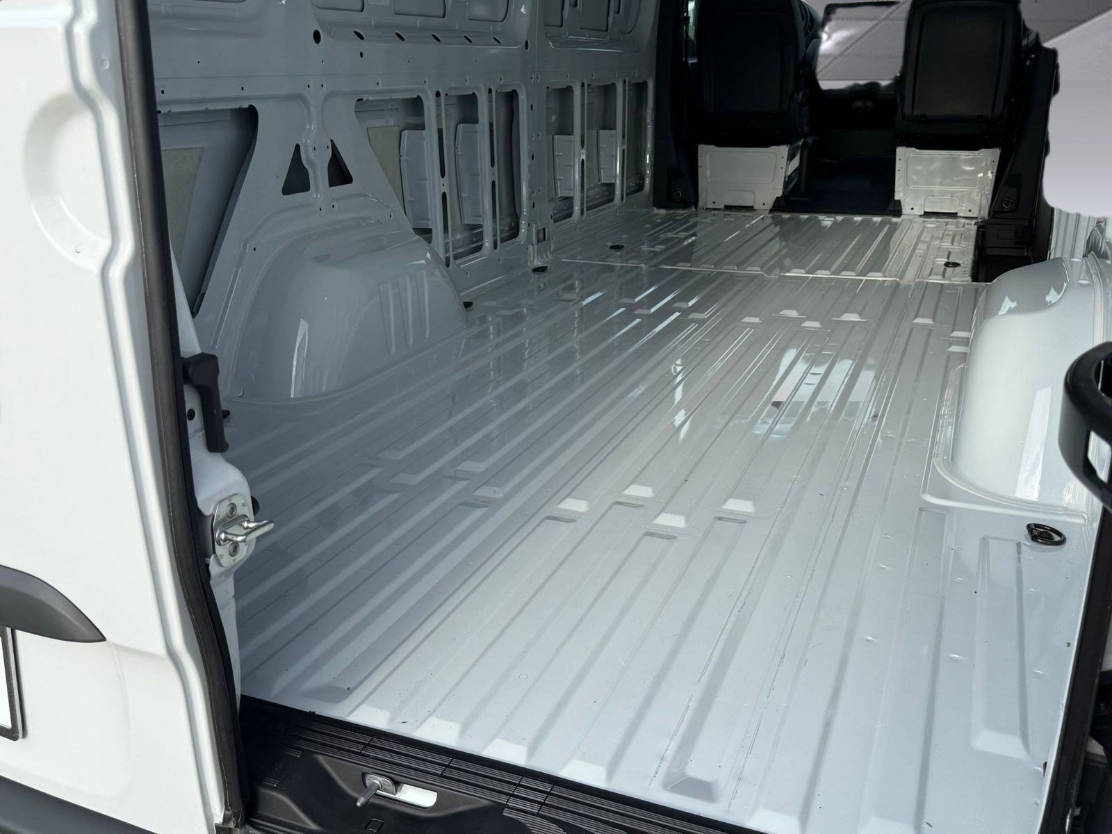 New 2025 Mercedes-Benz Sprinter 2500 image 31