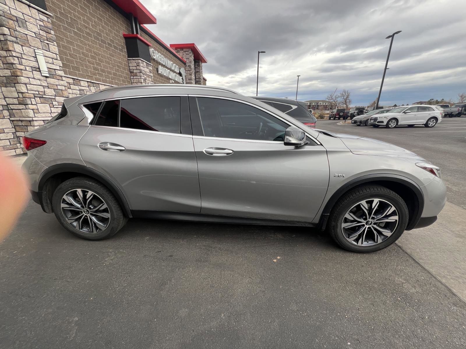 Used 2018 INFINITI QX30 Premium w/ Navigation Package image 2