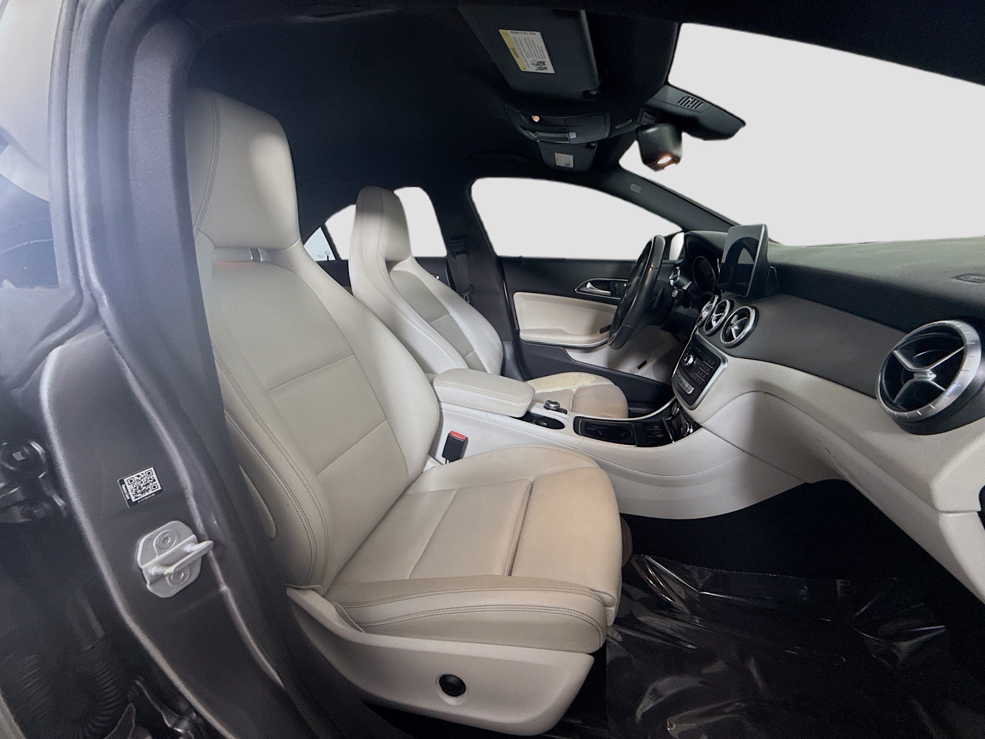 Used 2018 Mercedes-Benz CLA 250 image 28