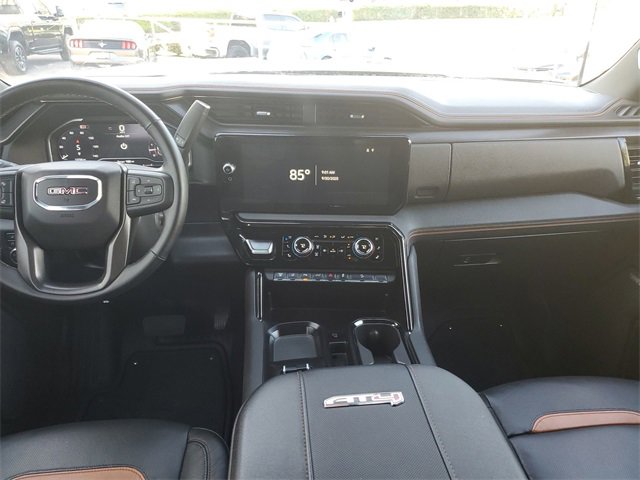 Used 2024 GMC Sierra 2500 AT4 w/ AT4 Premium Plus Package image 10