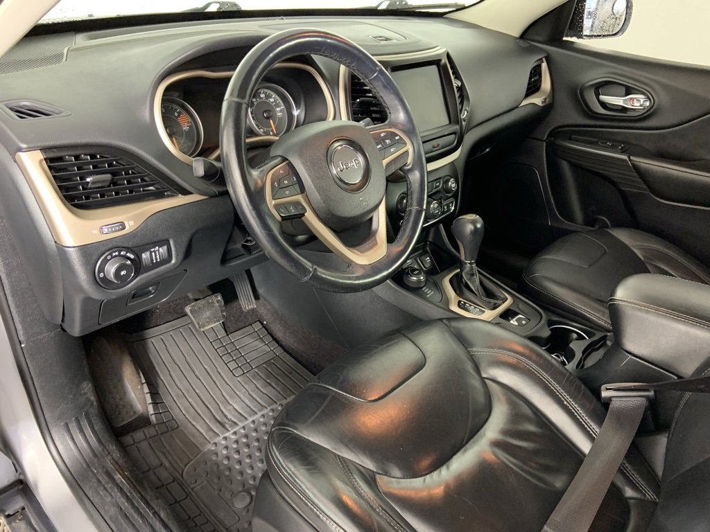 Used 2016 Jeep Cherokee Limited image 30