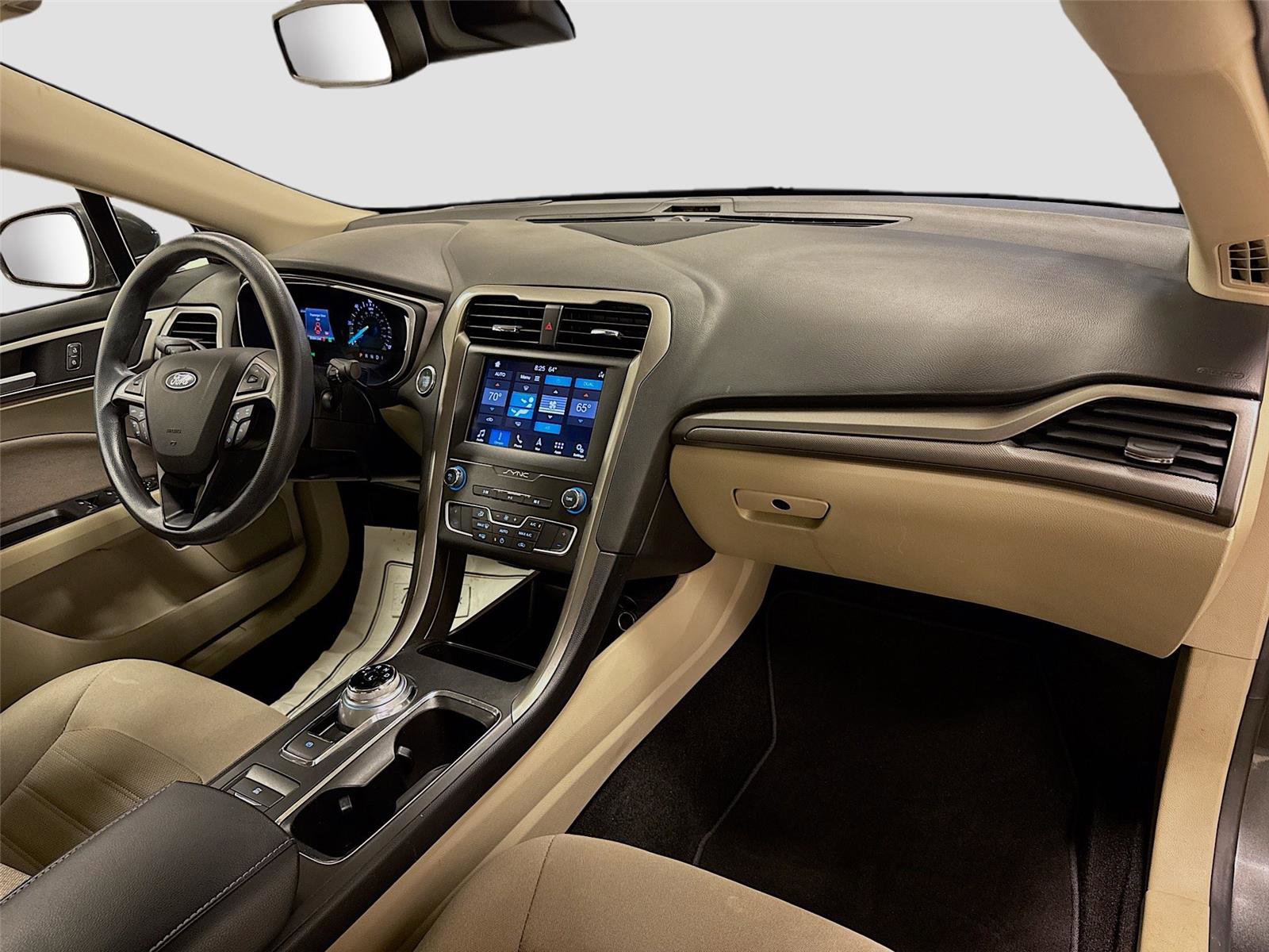Used 2019 Ford Fusion SE image 28