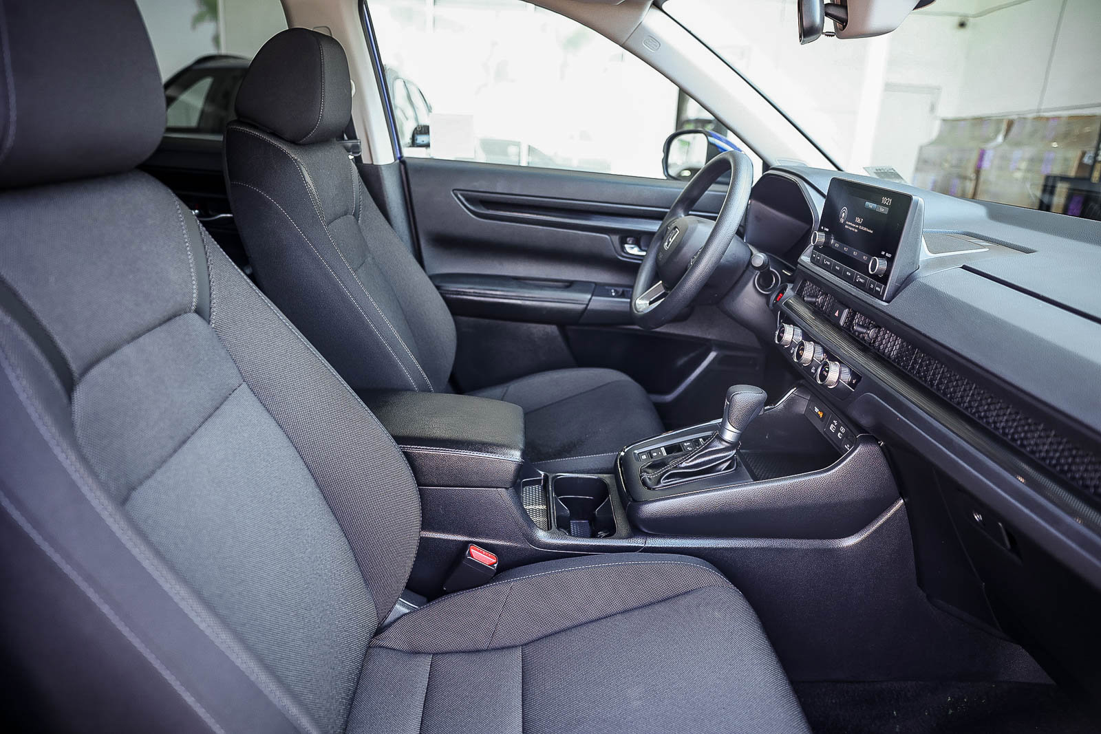 Certified 2025 Honda CR-V EX image 22