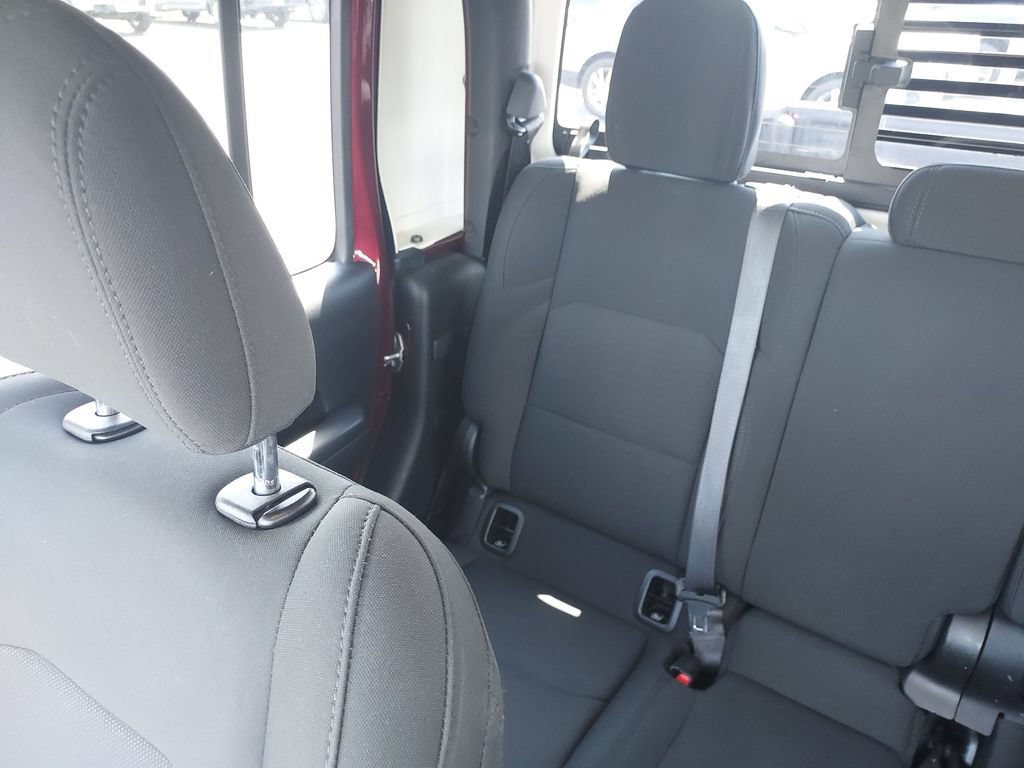 Used 2021 Jeep Gladiator Mojave AWD/4WD image 12