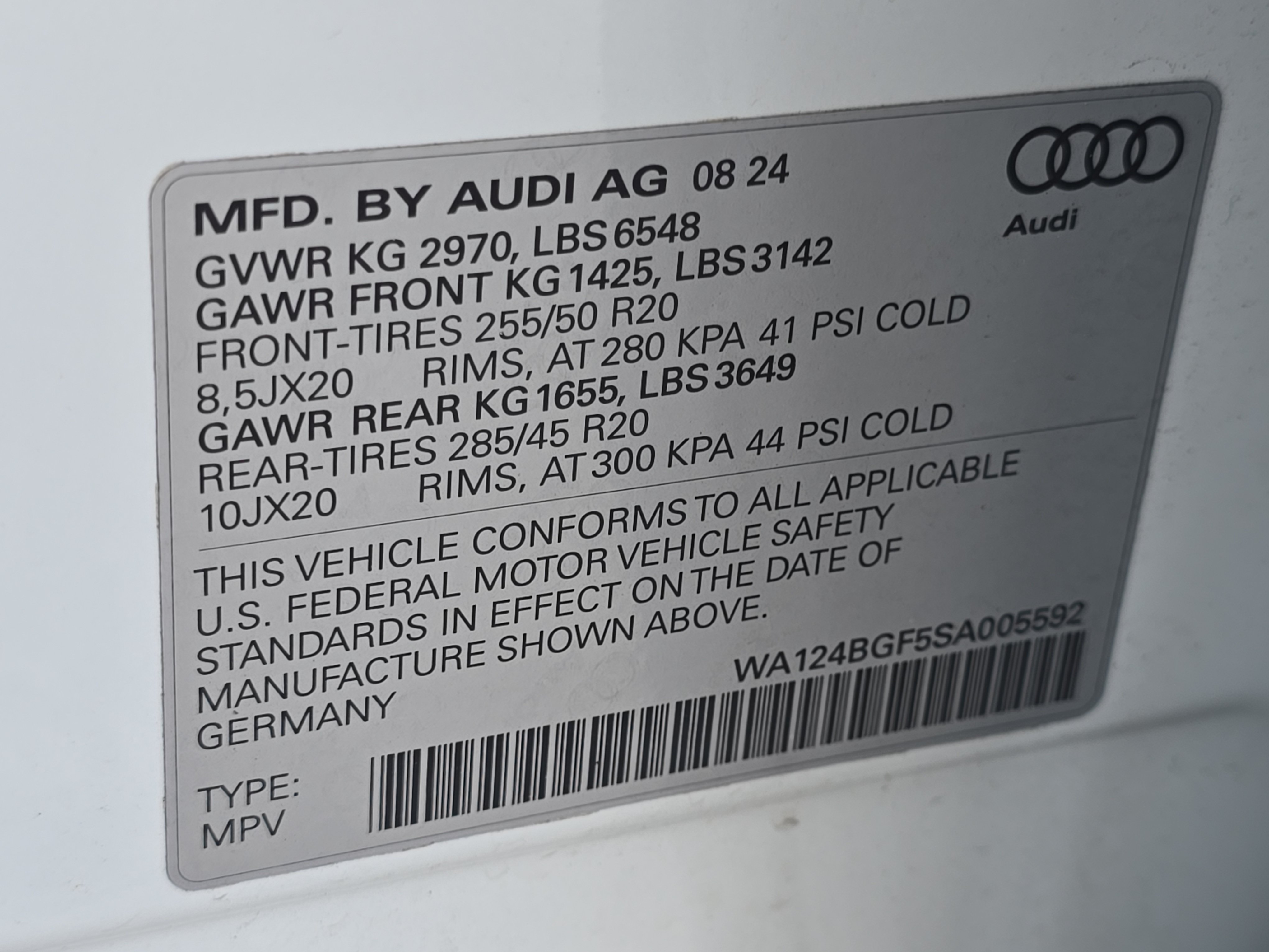 Used 2025 Audi Q6 e-tron Premium Plus AWD/4WD image 35
