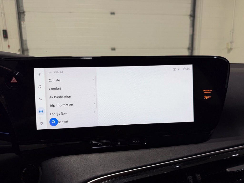 Used 2023 Toyota Mirai w/ Advanced Technology Package RWD image 19