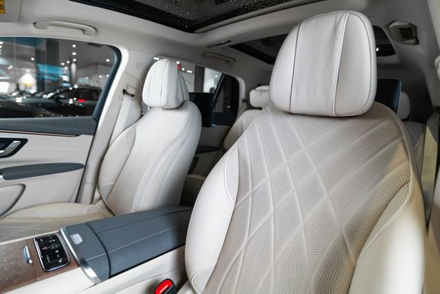 Certified 2023 Mercedes-Benz EQS 580 4MATIC SUV image 5