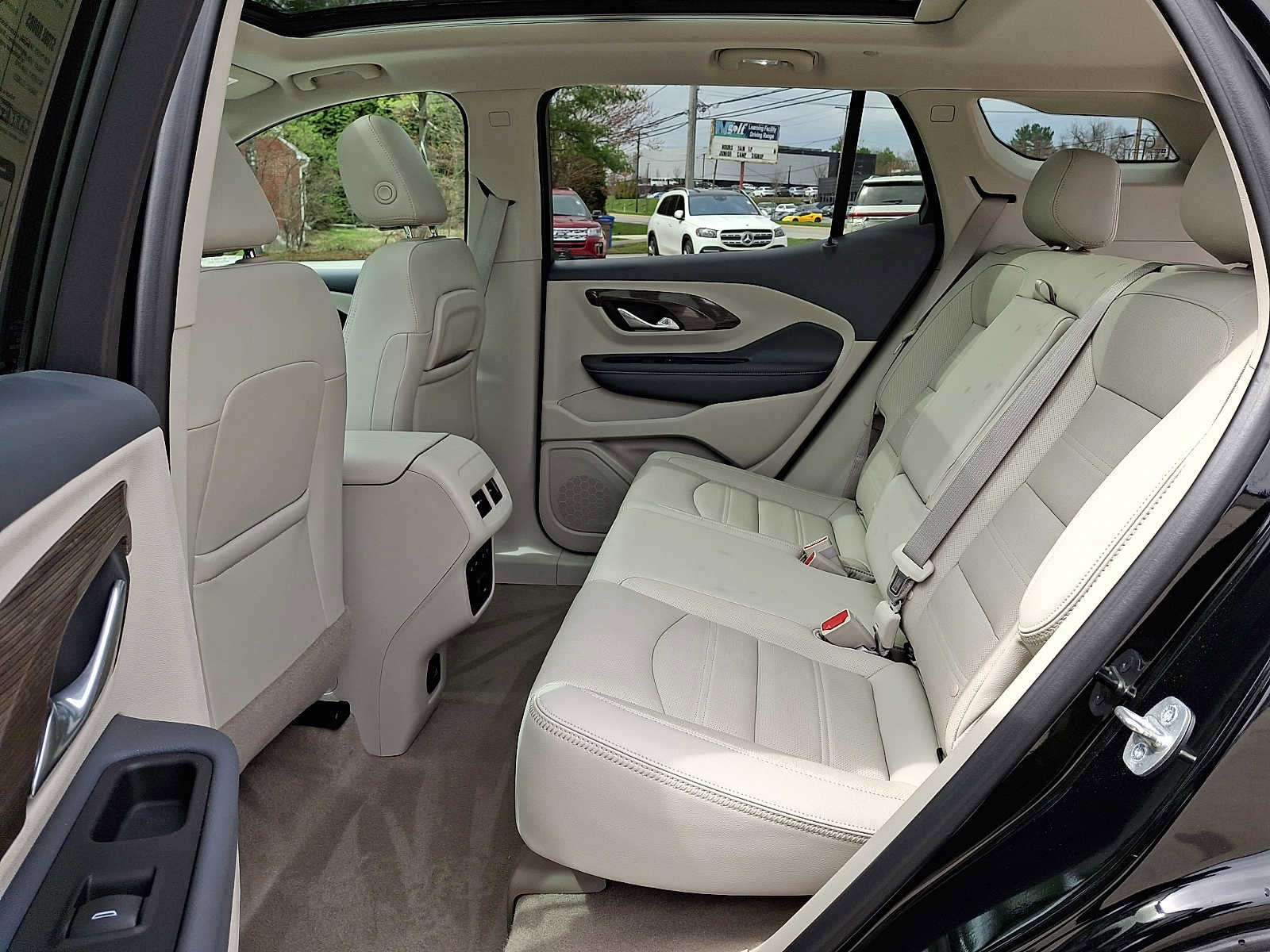 Used 2023 GMC Terrain Denali w/ Denali Premium Package image 23