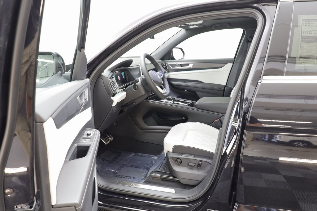 New 2026 Volkswagen Atlas Cross Sport SEL Premium R-Line image 6