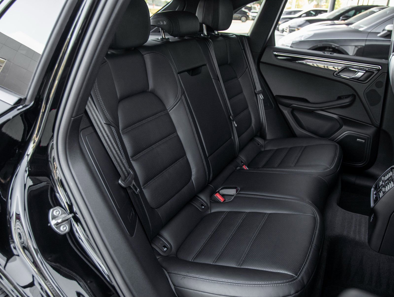 Used 2026 Porsche Macan S image 39