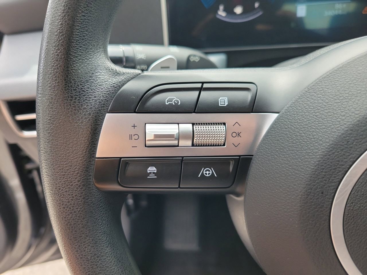 Used 2025 Hyundai Sonata SEL FWD image 18