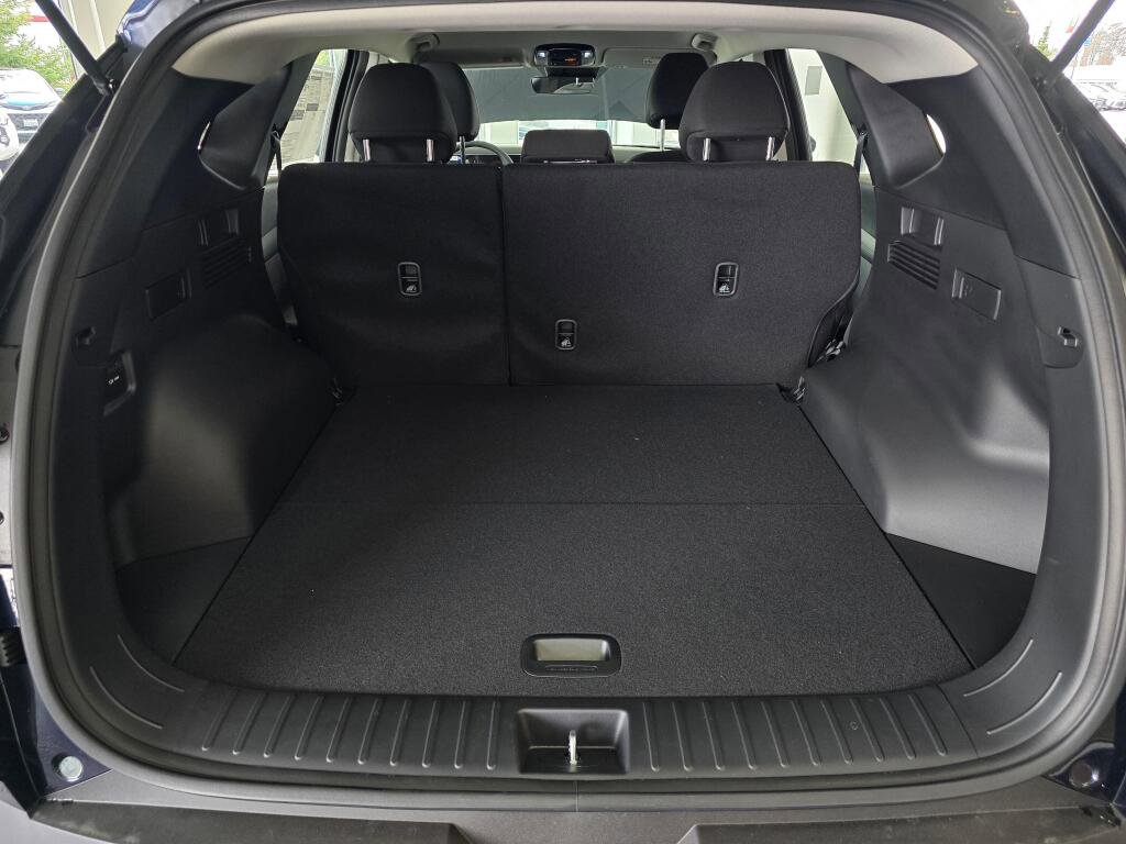 New 2026 Hyundai Tucson Blue SE w/ Tow & Go Package image 16