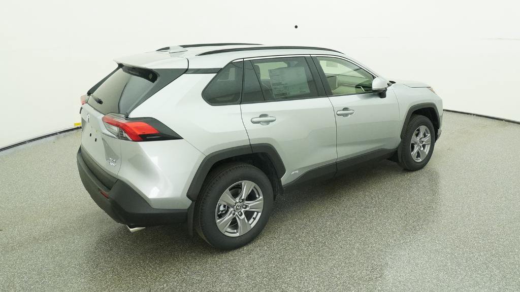 New 2025 Toyota RAV4 XLE AWD/4WD image 12