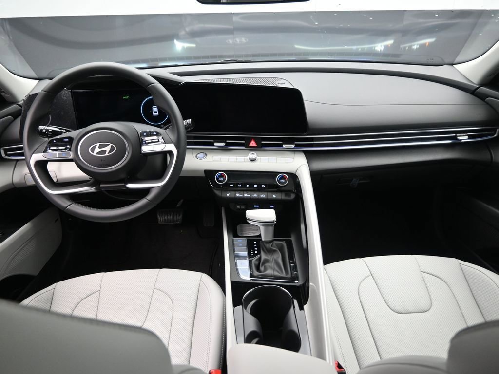 New 2026 Hyundai Elantra Limited image 23