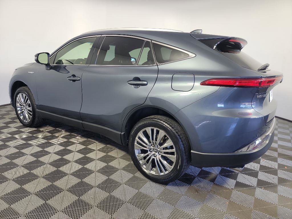 Used 2021 Toyota Venza Limited image 10