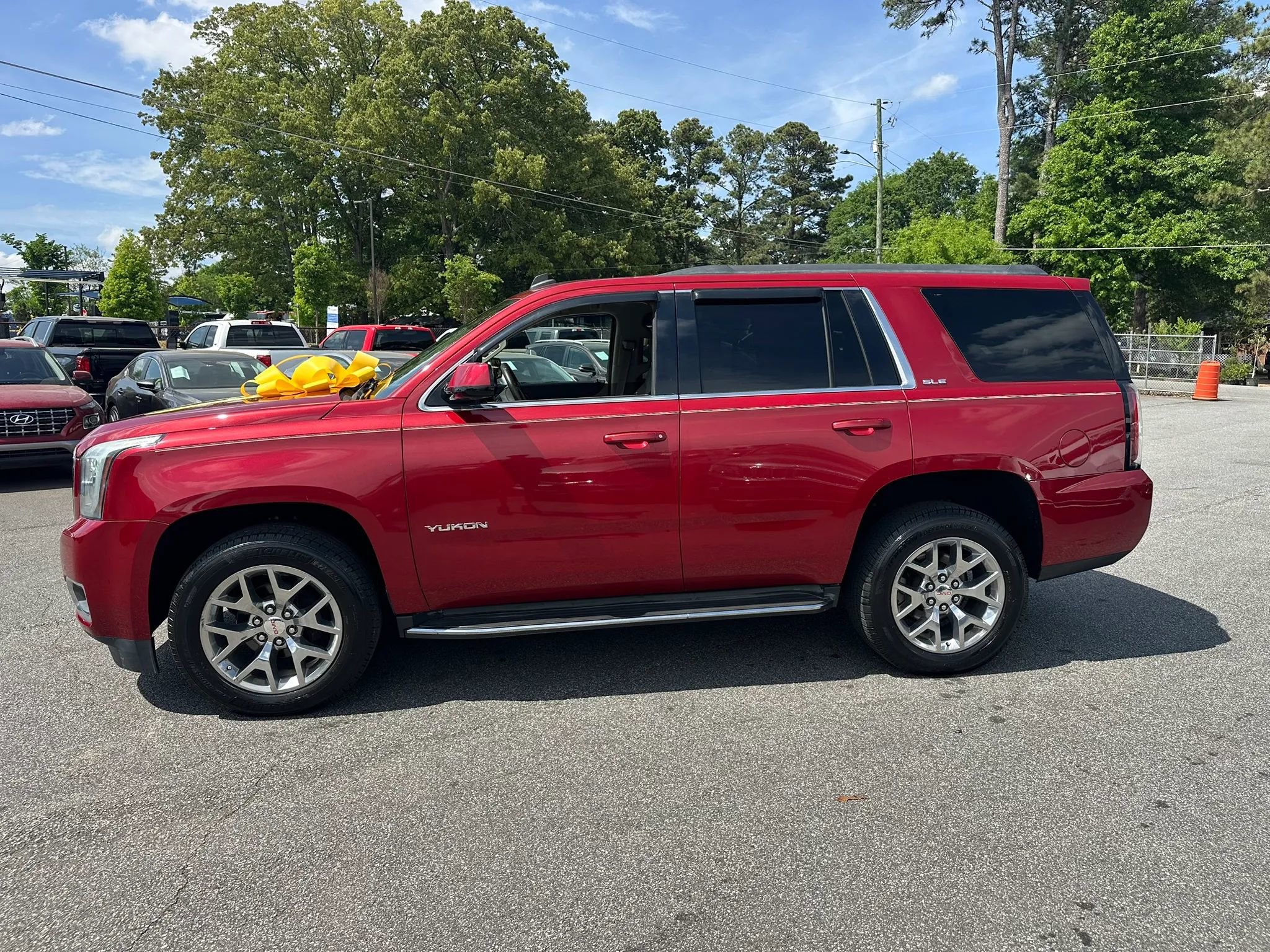 Used 2015 GMC Yukon SLE w/ Convenience Package RWD image 5