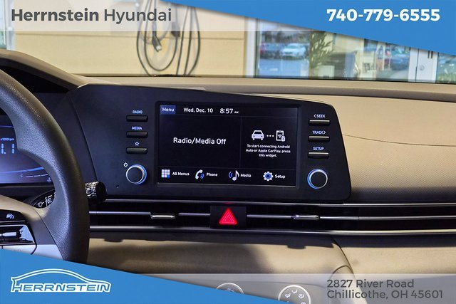 Used 2024 Hyundai Elantra SE image 10