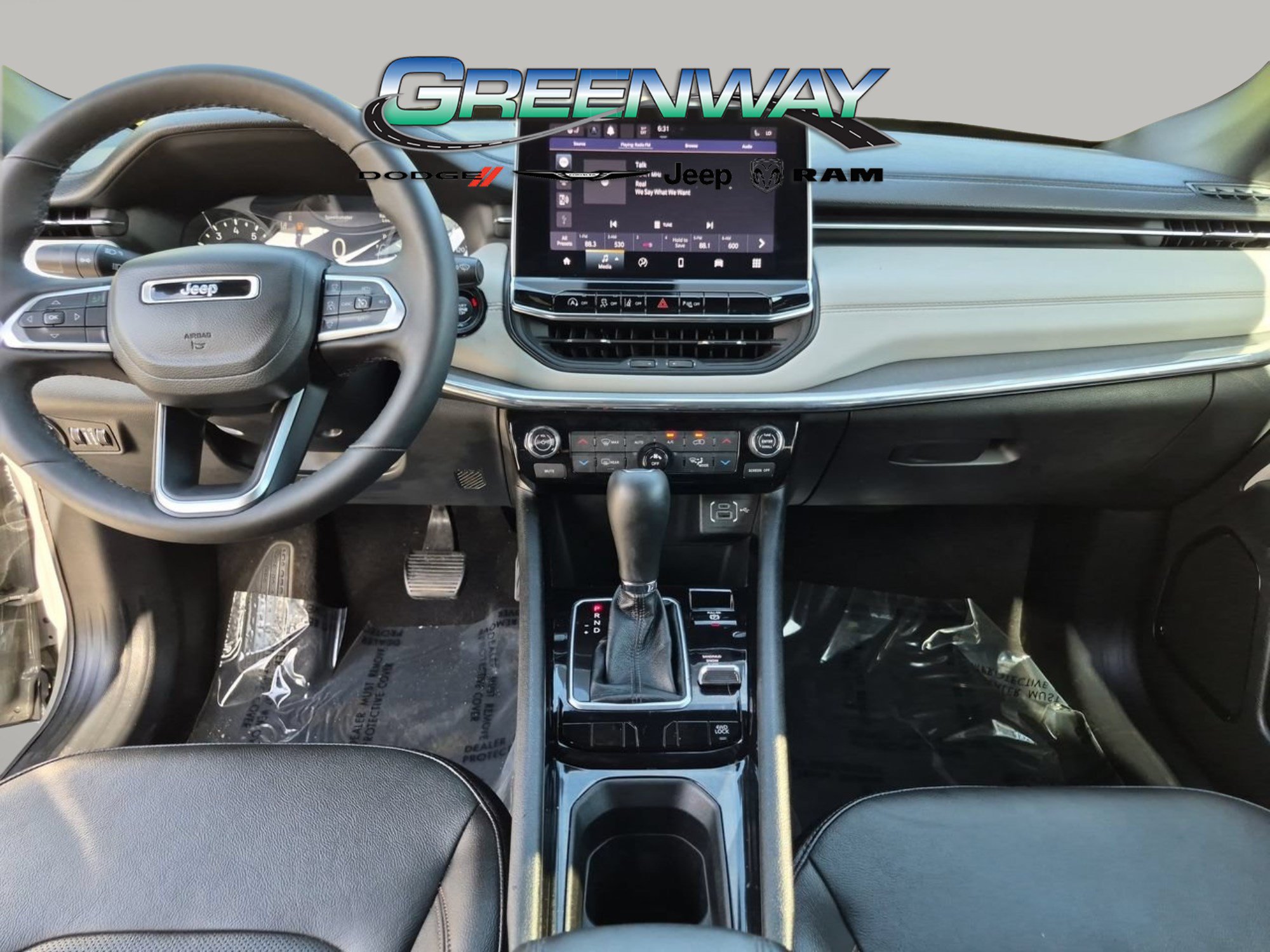 Used 2023 Jeep Compass Limited AWD/4WD image 10