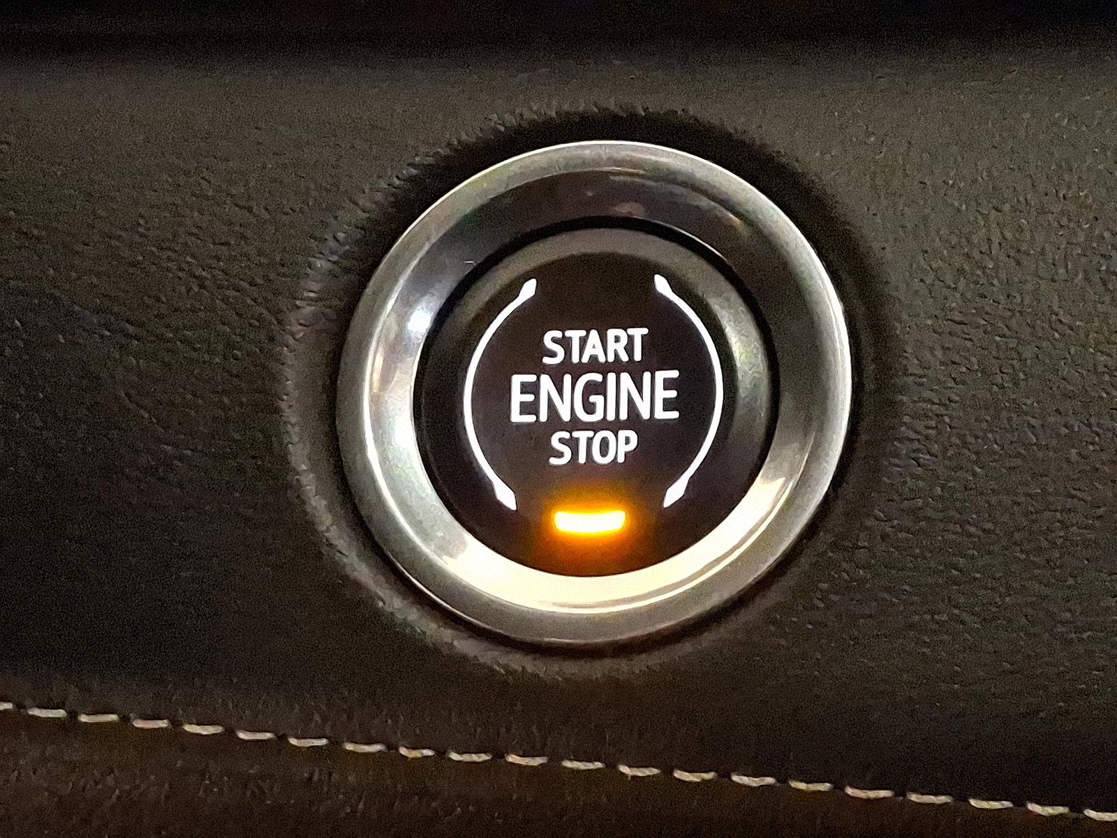 Certified 2023 Cadillac Escalade Premium Luxury image 27