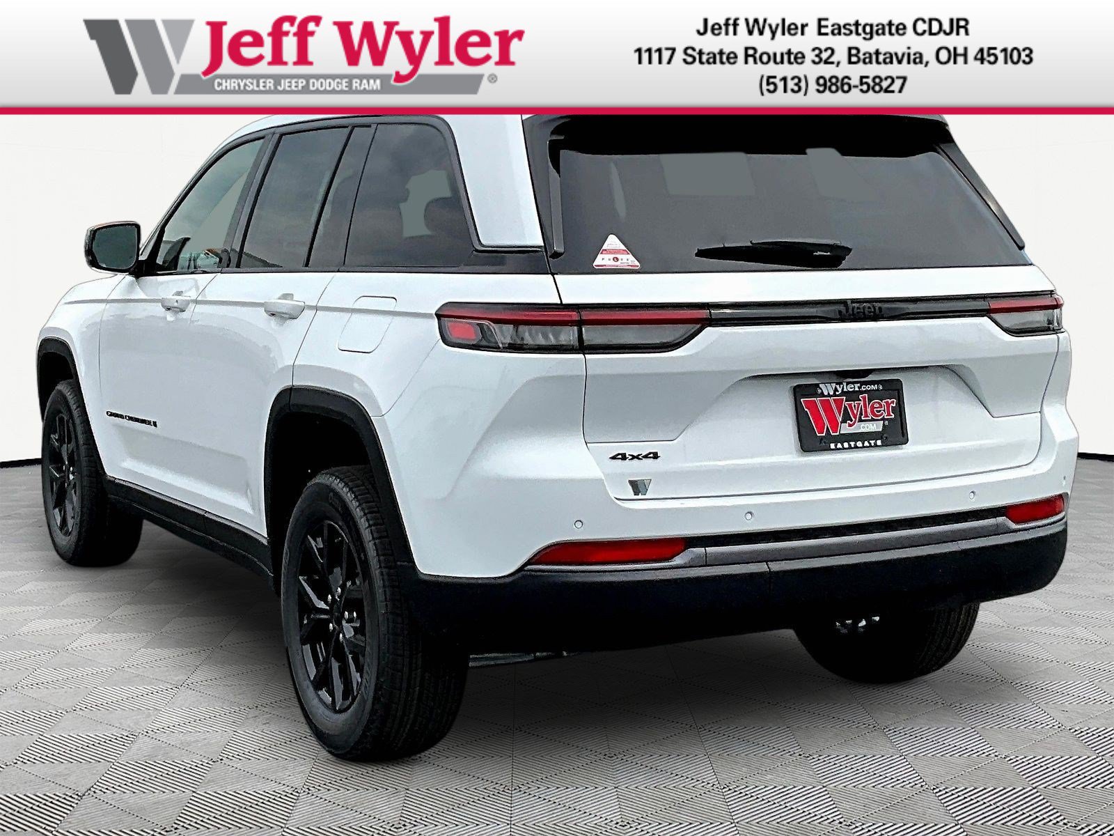 New 2026 Jeep Grand Cherokee Altitude AWD/4WD image 4