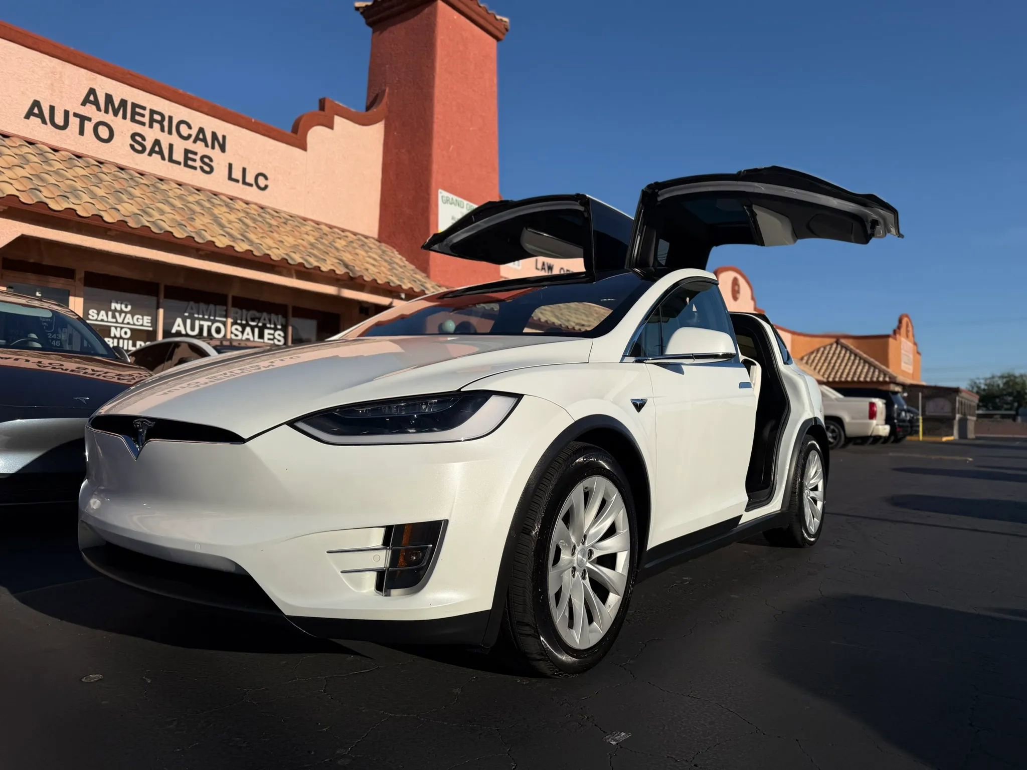 Used 2018 Tesla Model X 100D AWD/4WD image 10
