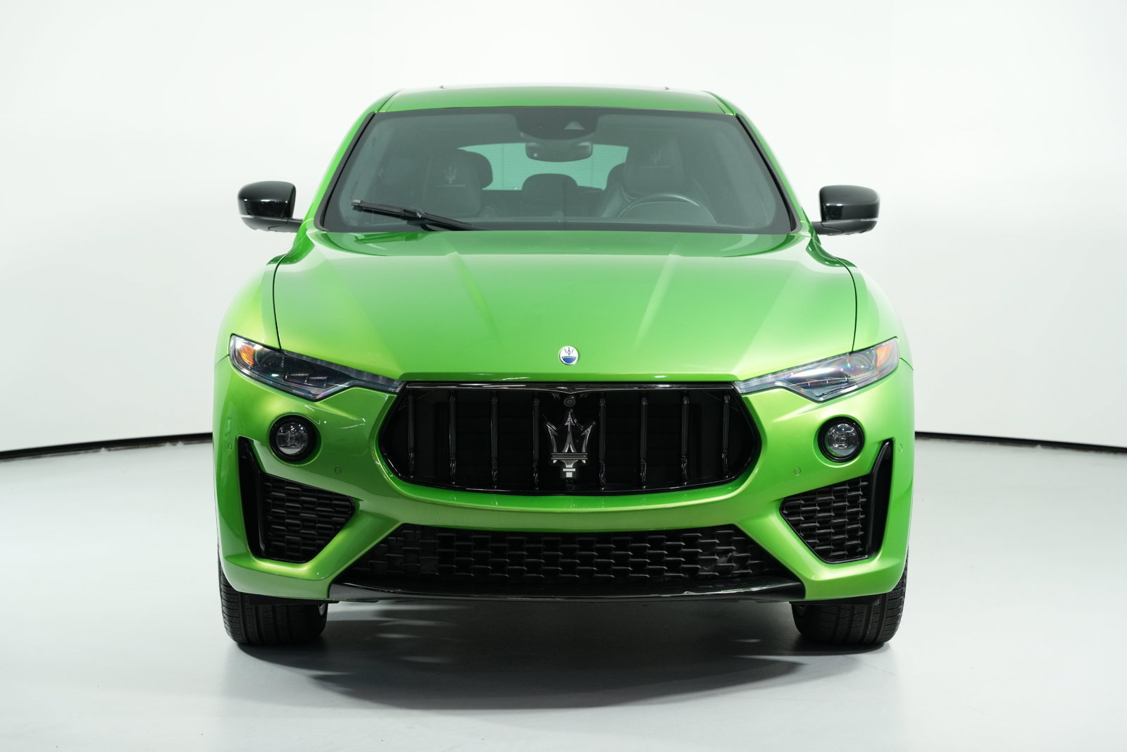 Used 2023 Maserati Levante Modena AWD/4WD image 2