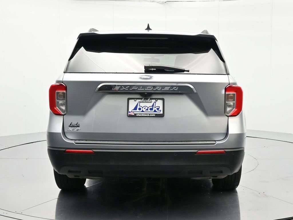 Certified 2022 Ford Explorer XLT image 6
