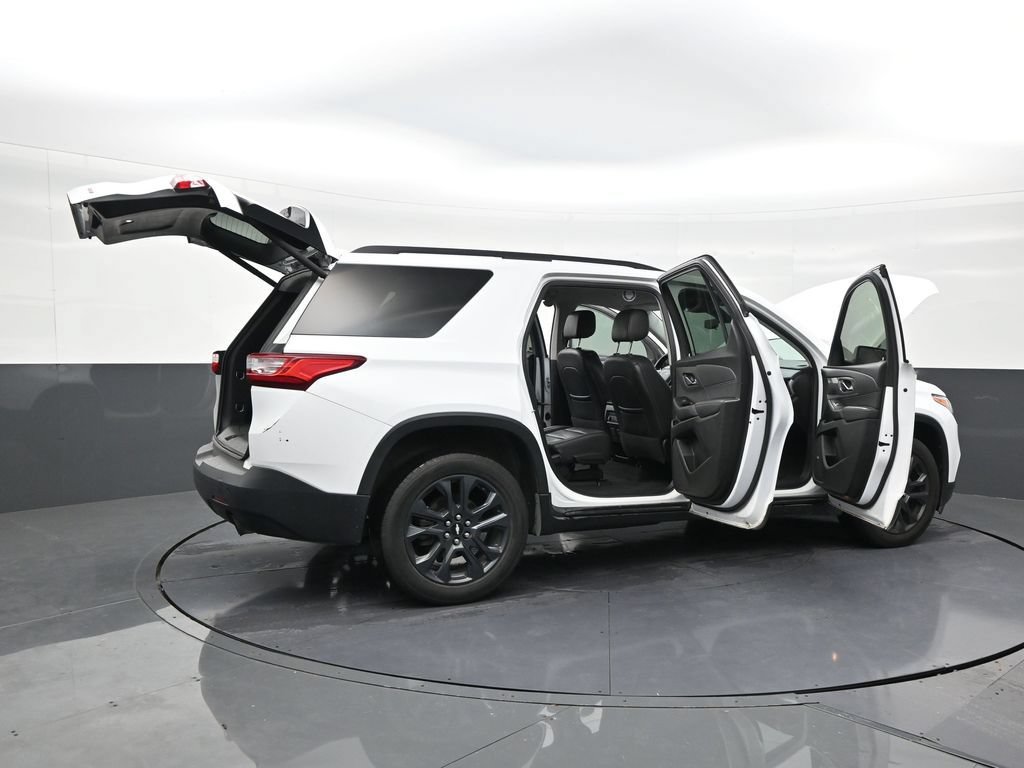 Used 2021 Chevrolet Traverse RS FWD image 29