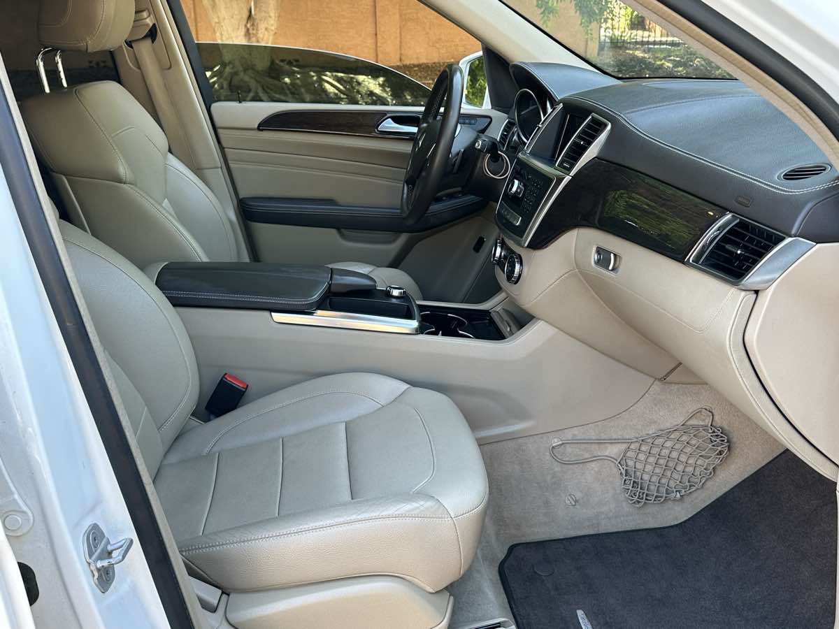 Used 2014 Mercedes-Benz ML 350 4MATIC w/ Premium 1 Package image 11