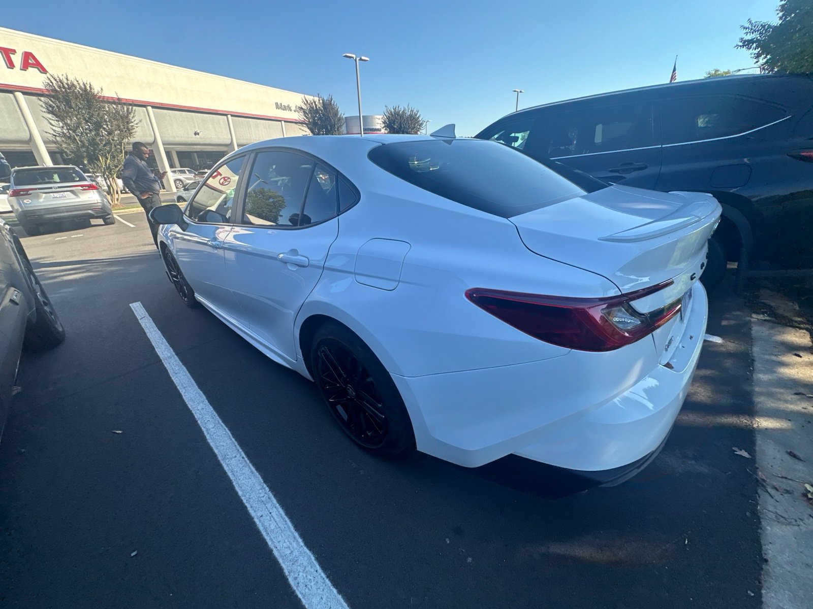 Used 2025 Toyota Camry SE w/ Convenience Package FWD image 20