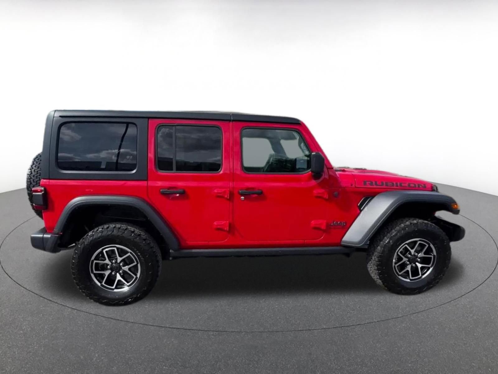 Used 2025 Jeep Wrangler Unlimited Rubicon image 15