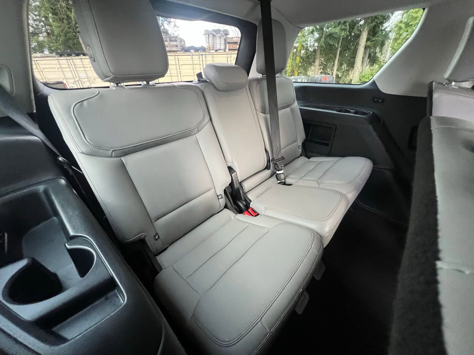 Used 2025 Ford Expedition Active image 19