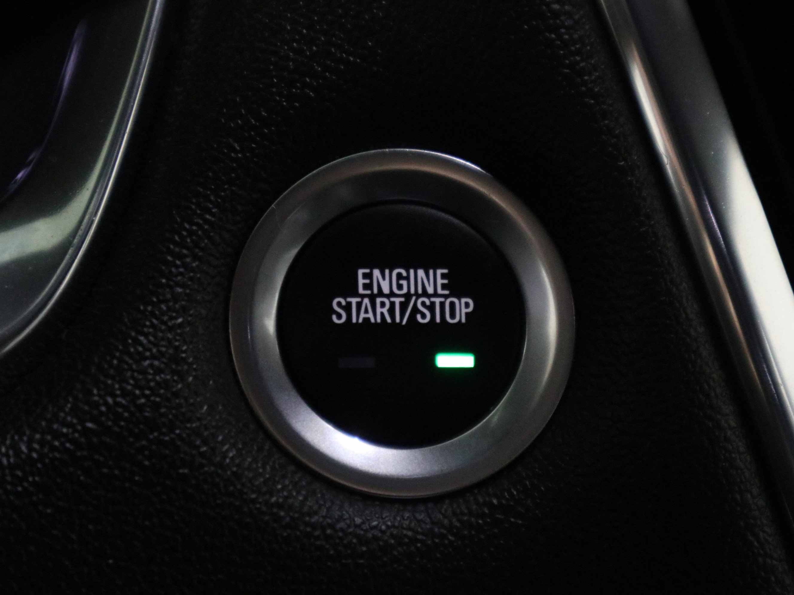 Used 2023 Chevrolet Traverse LT FWD image 33