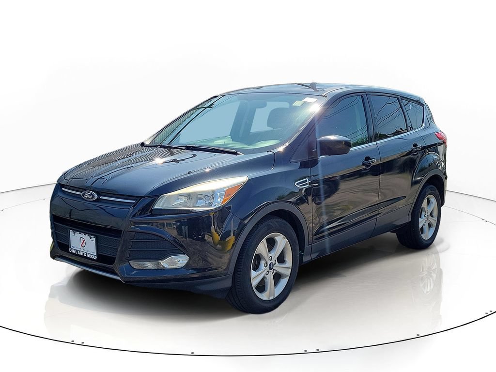 Used 2015 Ford Escape SE FWD image 2