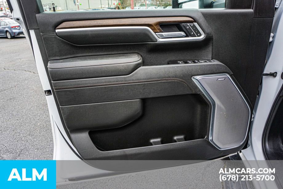 Used 2025 Chevrolet Silverado 3500 High Country w/ Technology Package image 49