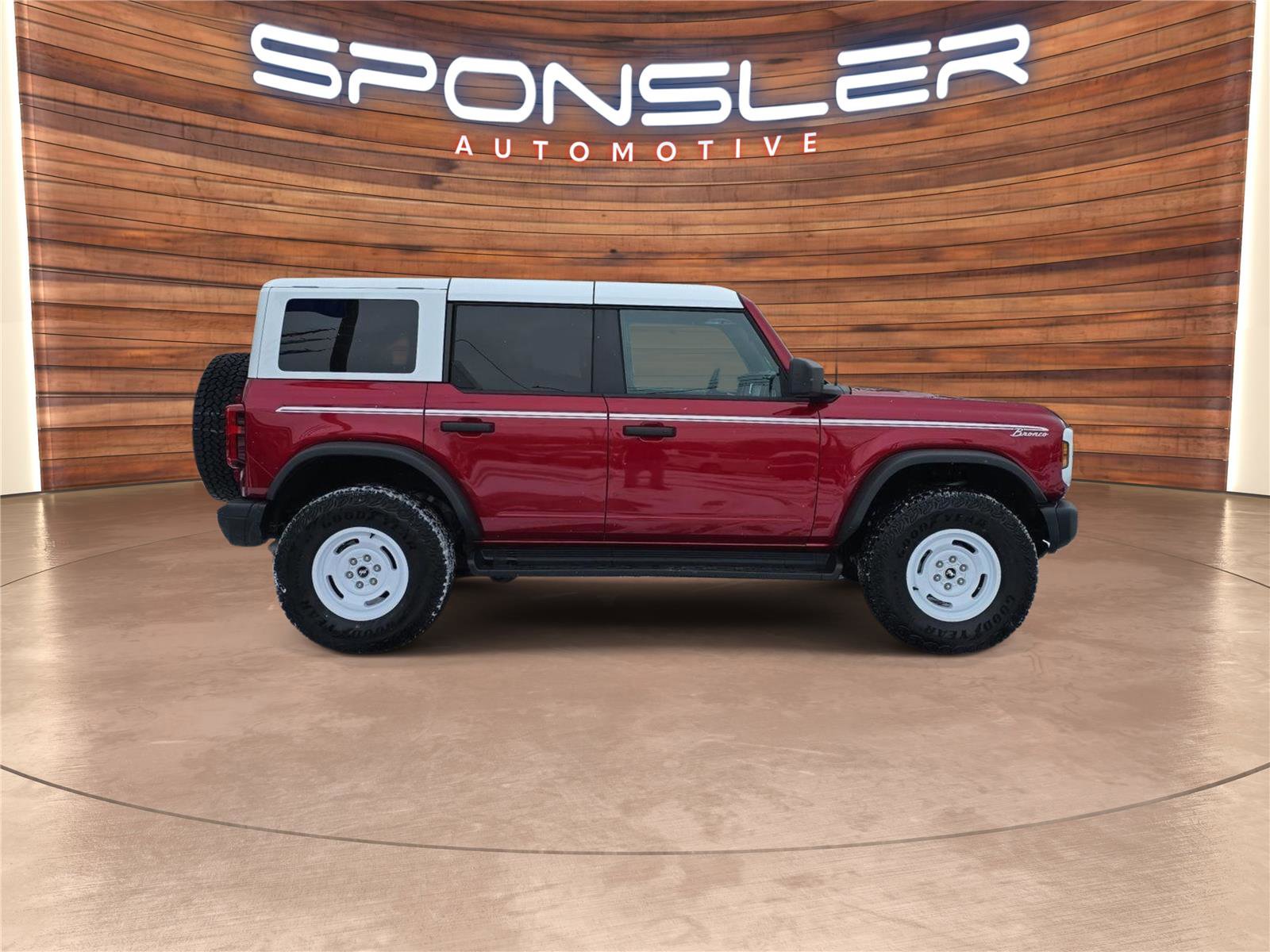 Used 2025 Ford Bronco Heritage Edition image 7