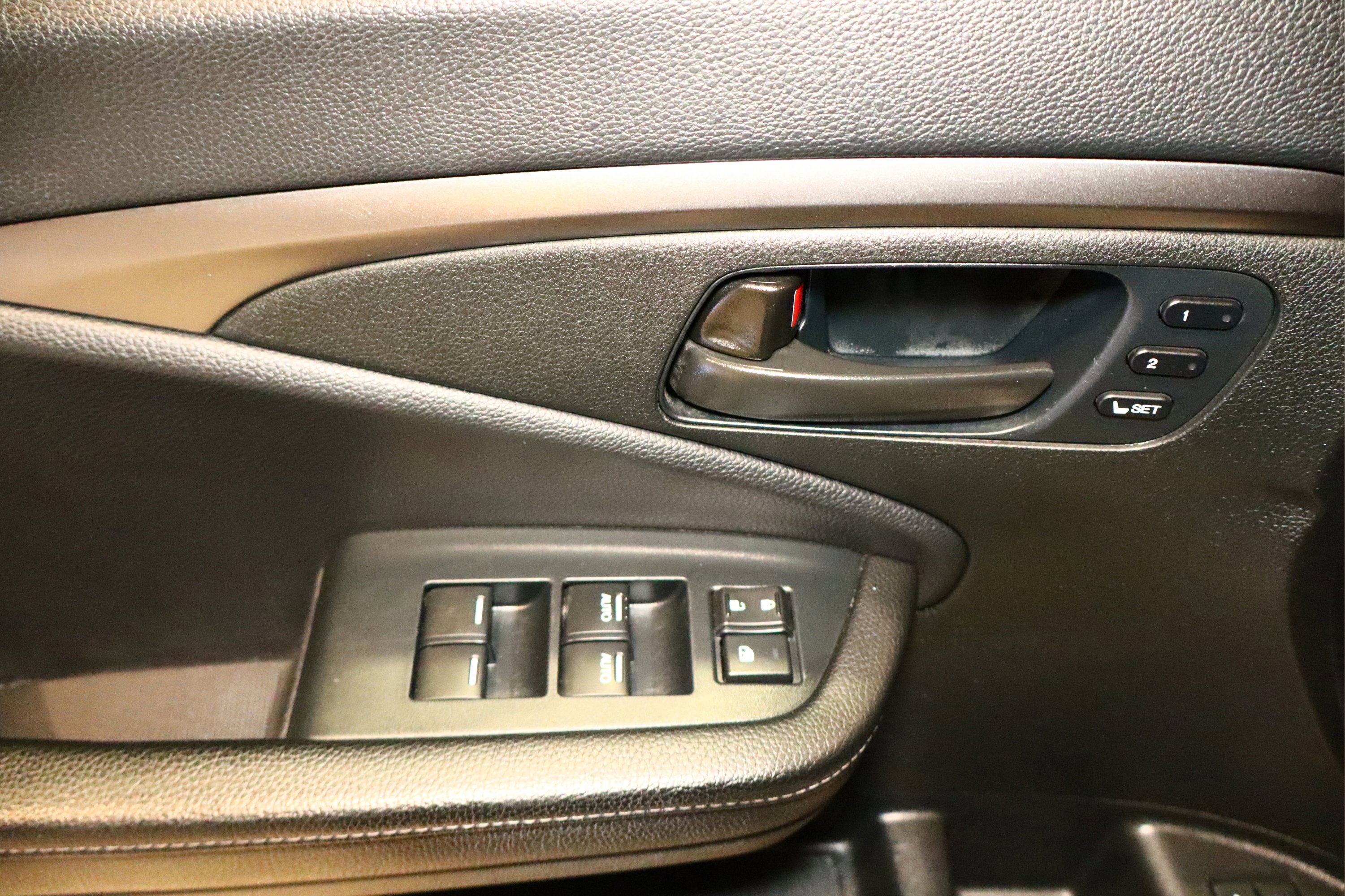 Used 2023 Honda Passport EX-L image 38