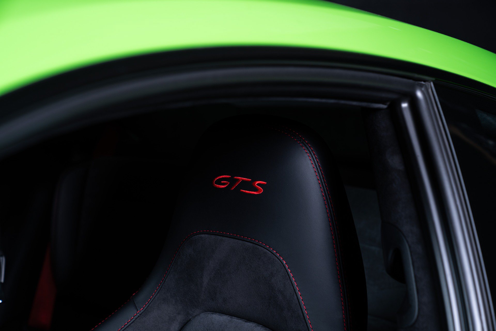 Used 2018 Porsche 911 Carrera GTS RWD image 8