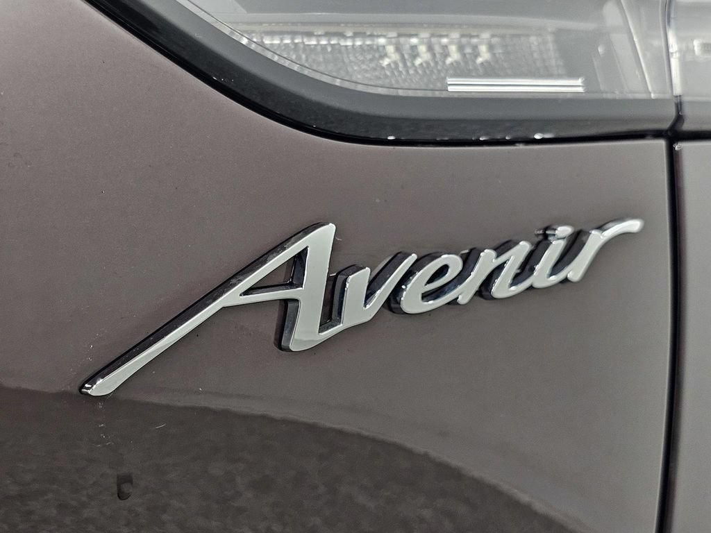 Used 2022 Buick Envision Avenir w/ Premium Seat Package FWD image 34