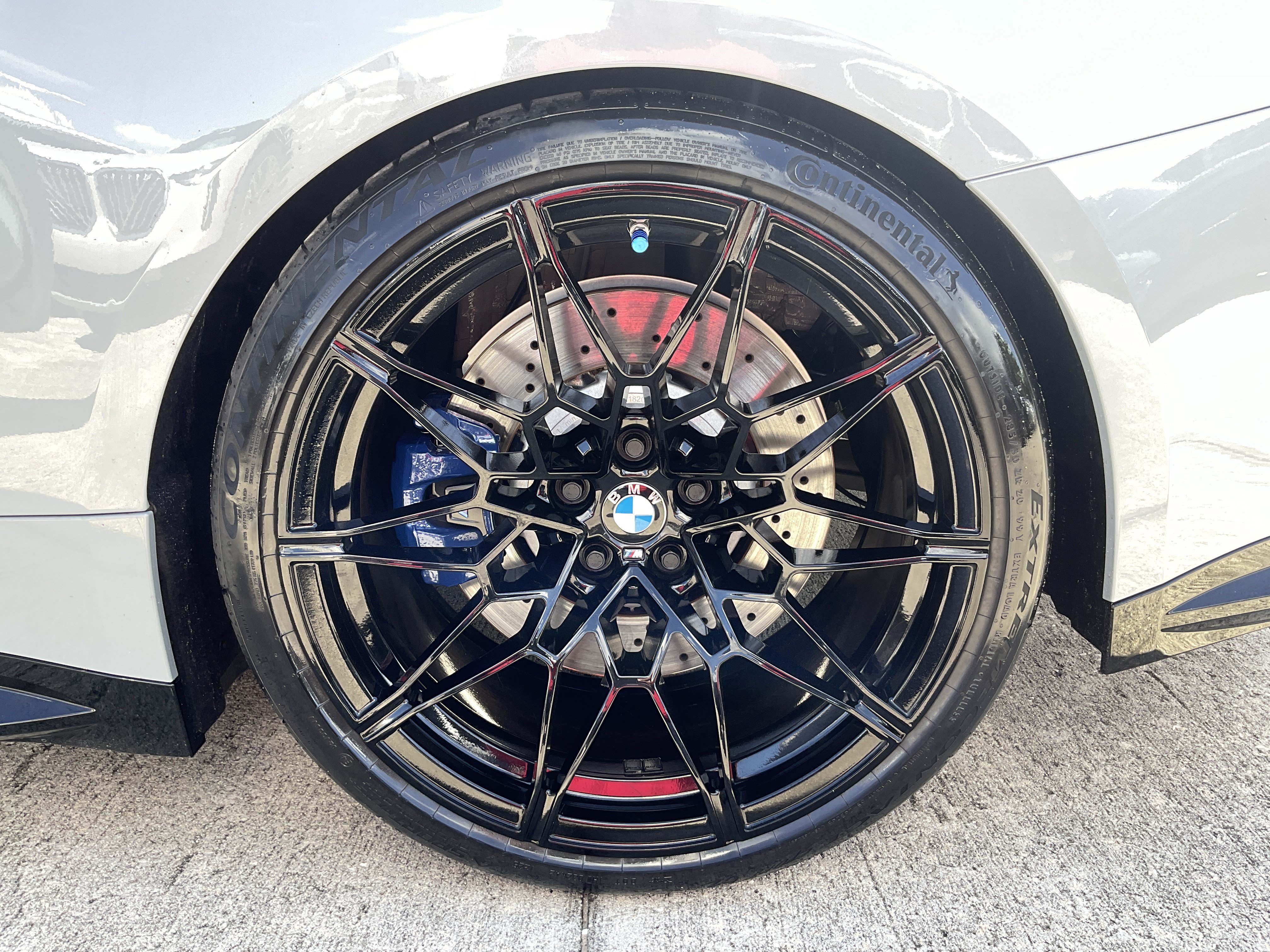 Used 2022 BMW M4 Competition w/ Executive Package RWD image 7