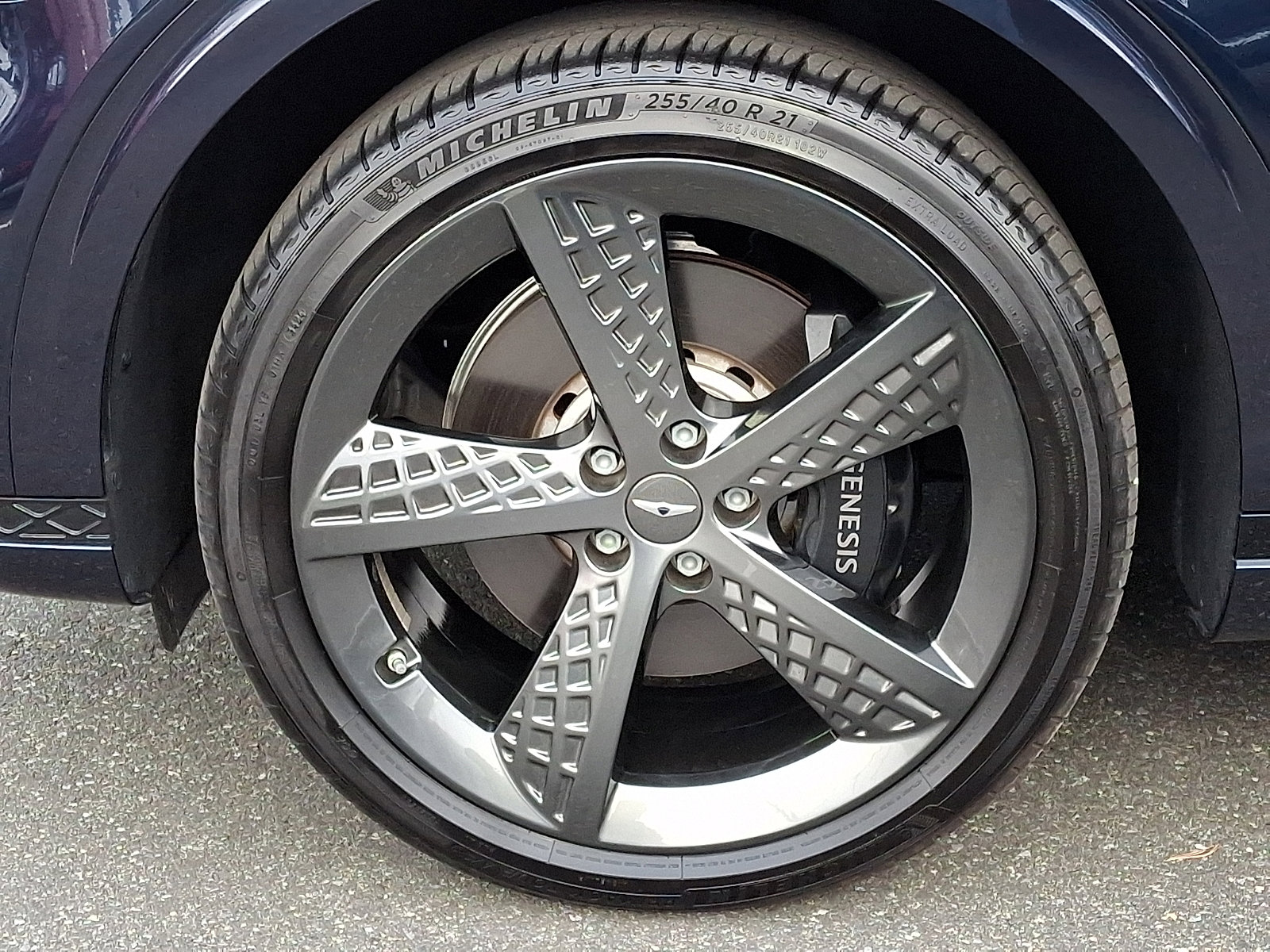 Certified 2025 Genesis GV70 3.5T Sport w/ Sport Advanced Package AWD/4WD image 8