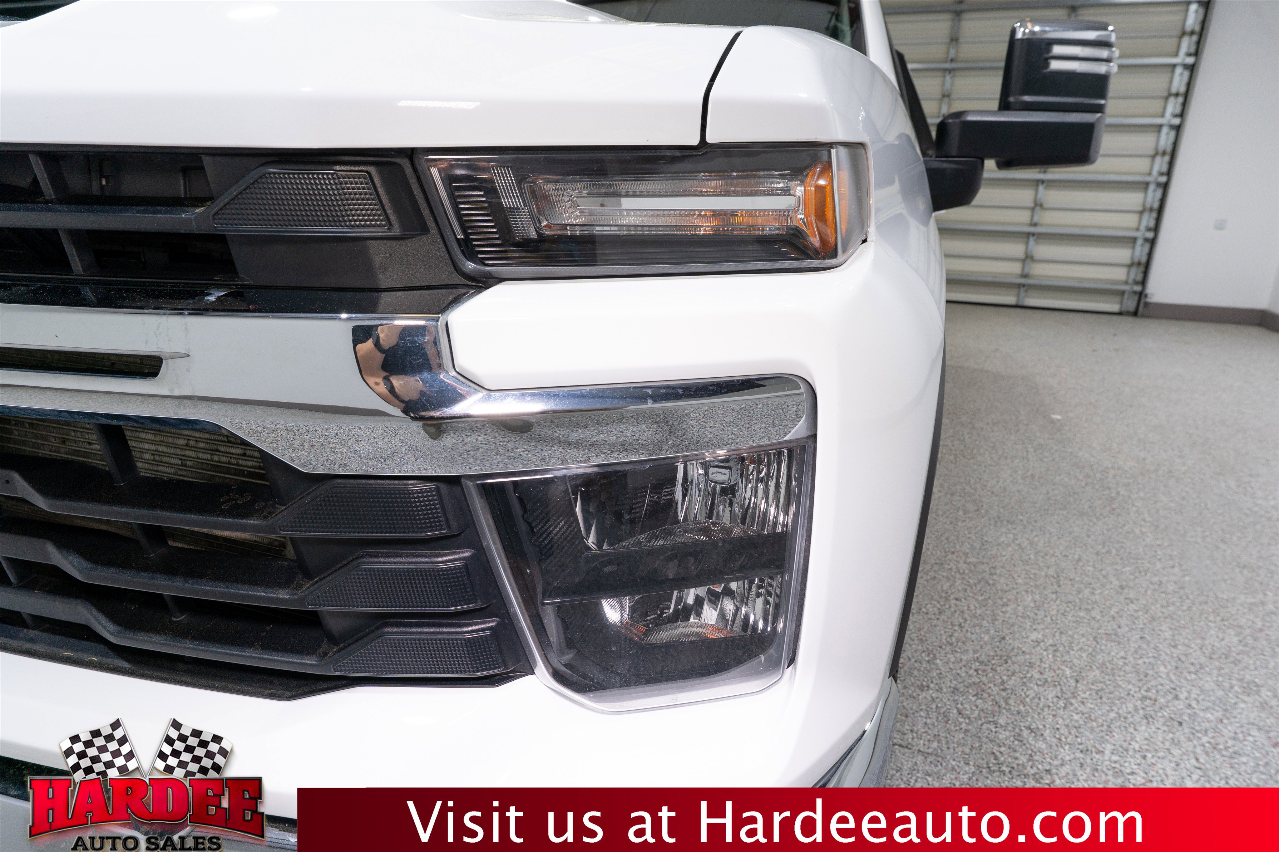 Used 2024 Chevrolet Silverado 2500 LT w/ Convenience Package image 8