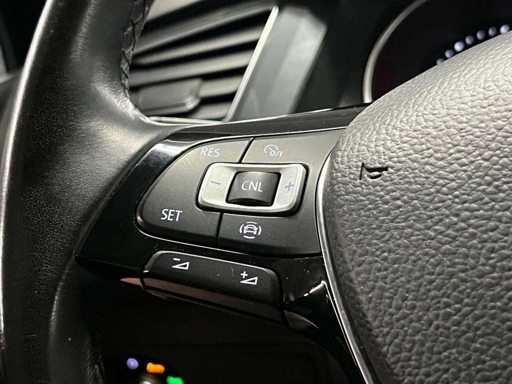 Used 2019 Volkswagen Tiguan SE w/ Panoramic Sunroof Package AWD/4WD image 23