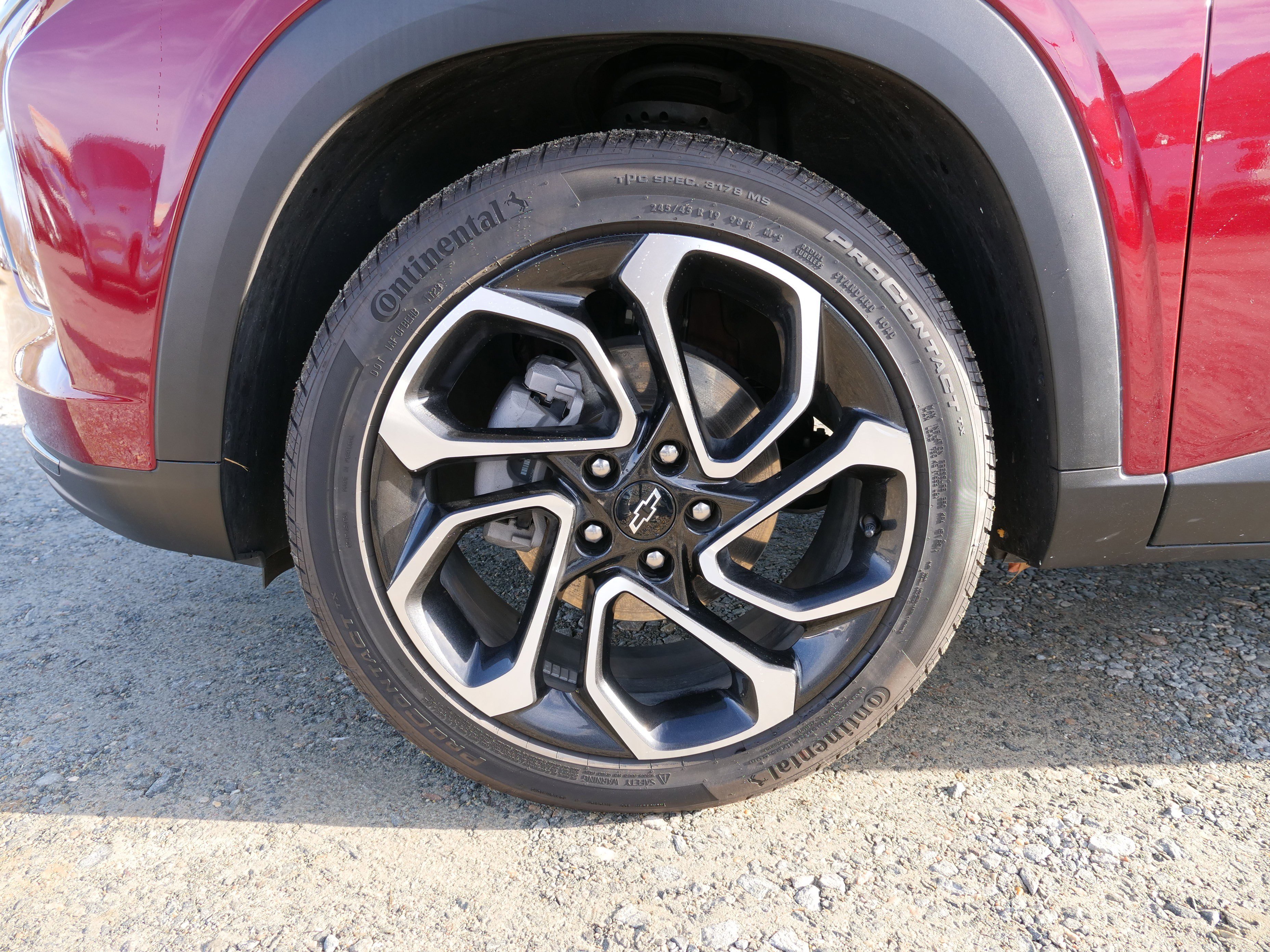 Certified 2024 Chevrolet Trax RS w/ Sunroof Package image 13