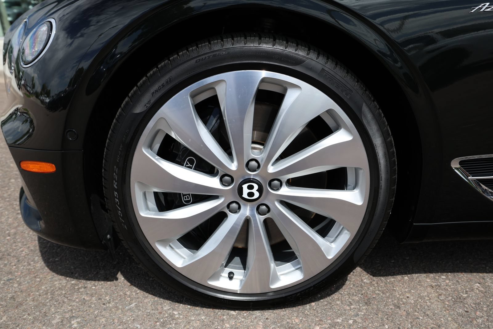 Used 2024 Bentley Continental GT Azure AWD/4WD image 6