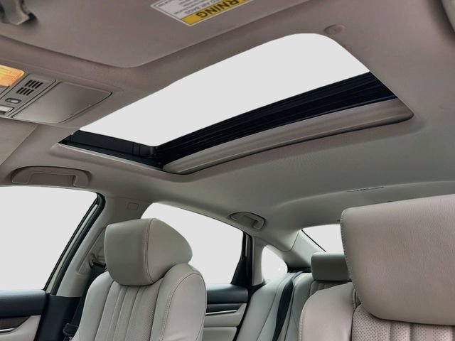 Used 2018 Honda Accord Touring image 25