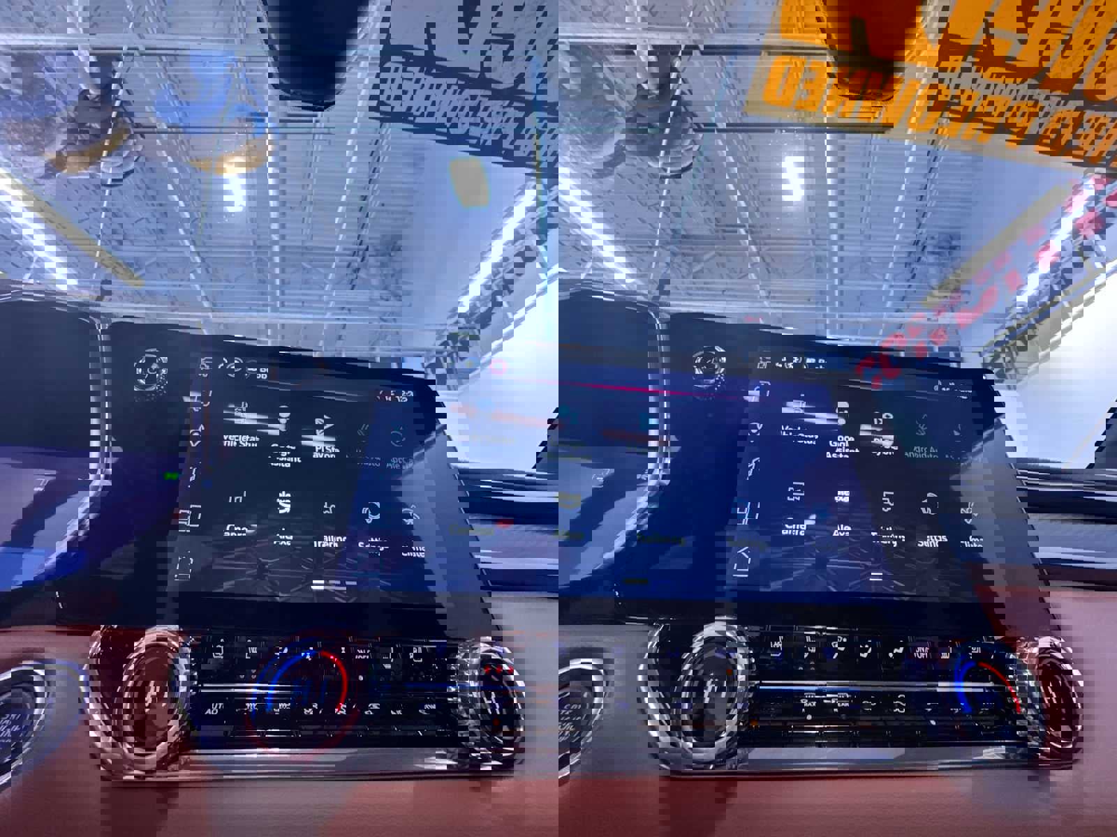 Used 2024 GMC Canyon AT4 w/ AT4 Premium Package image 24